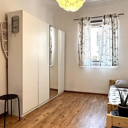 Apartment In Koper, Slovenia דירה *